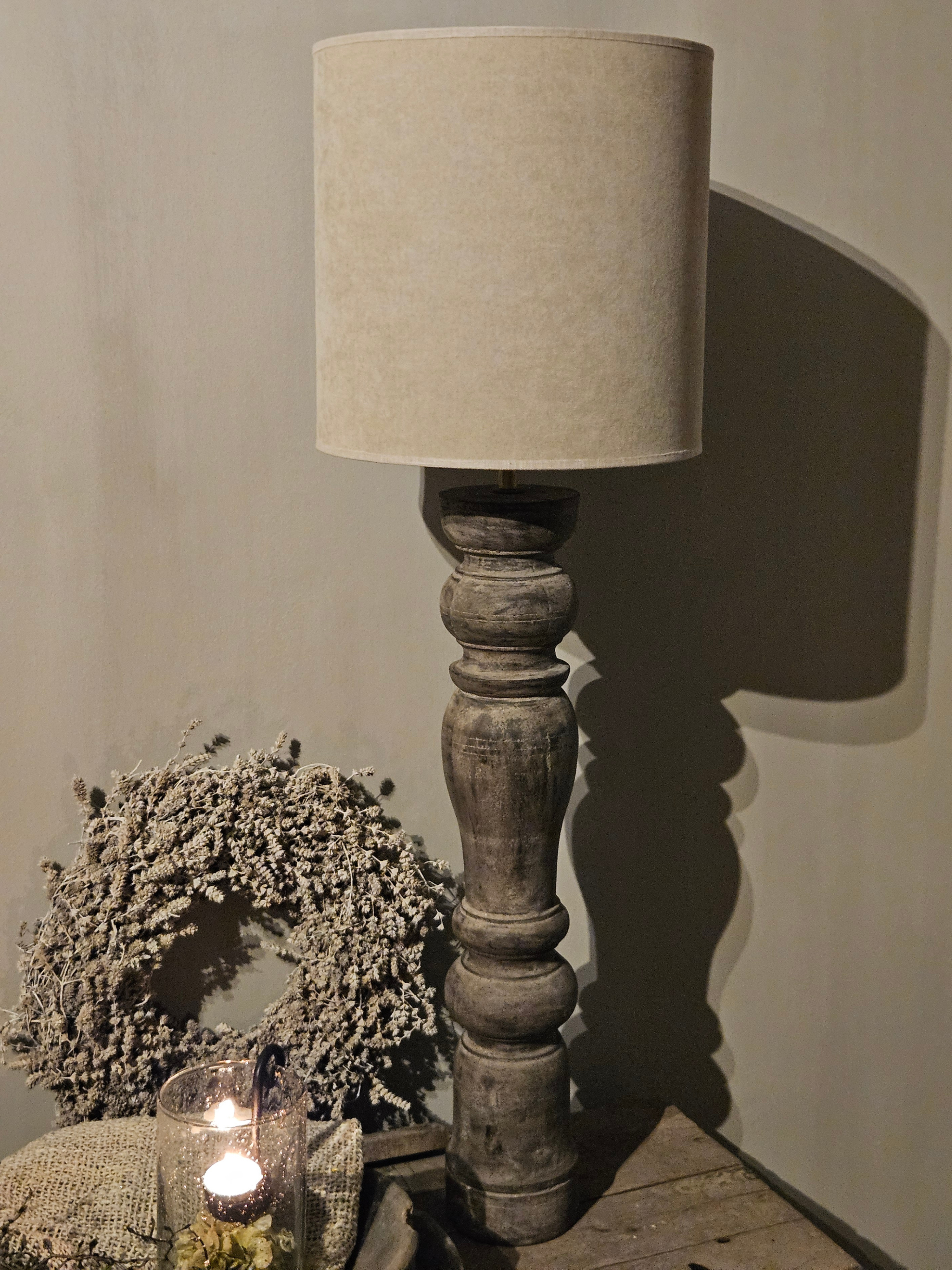 Houten lampenvoet