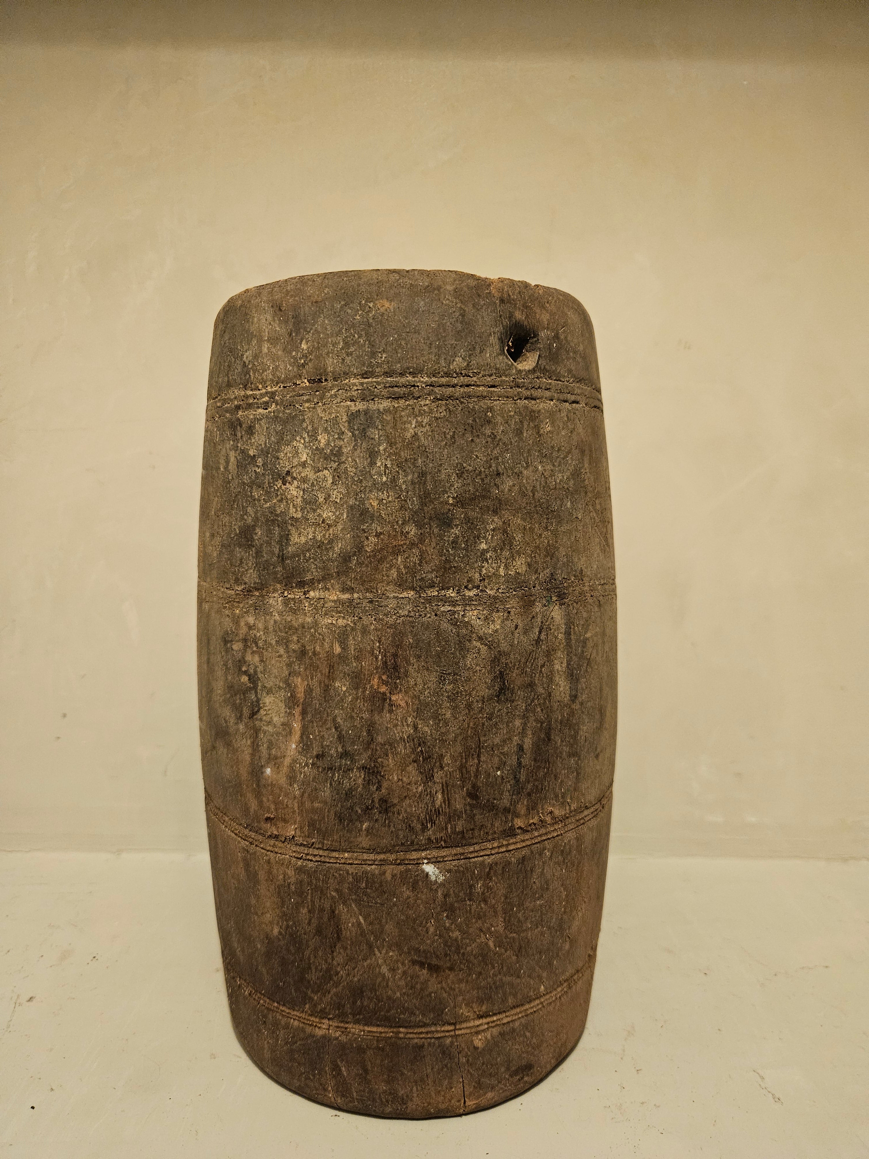 Sober houten pot