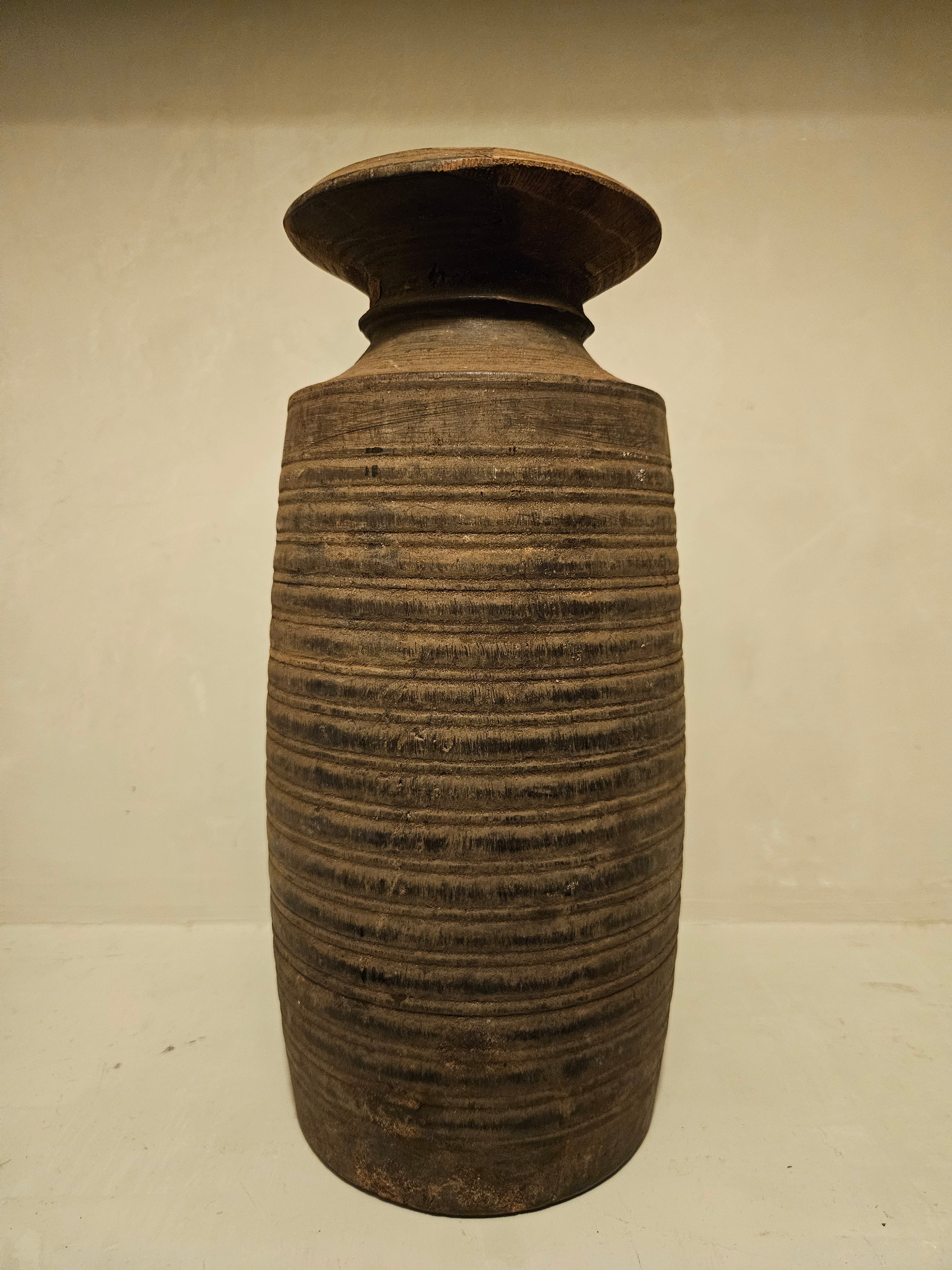 oude houten pot