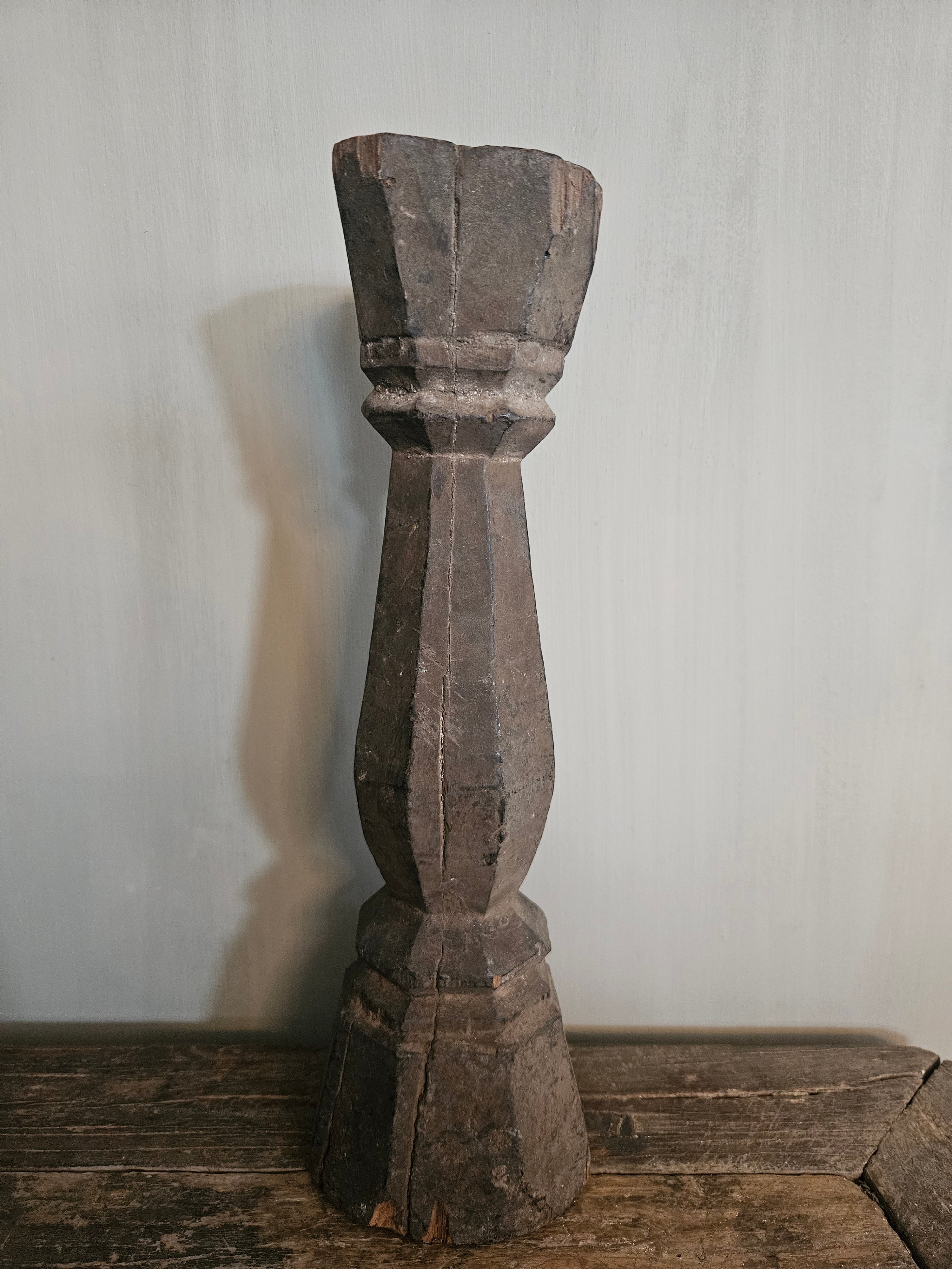 massief houten kandelaar
