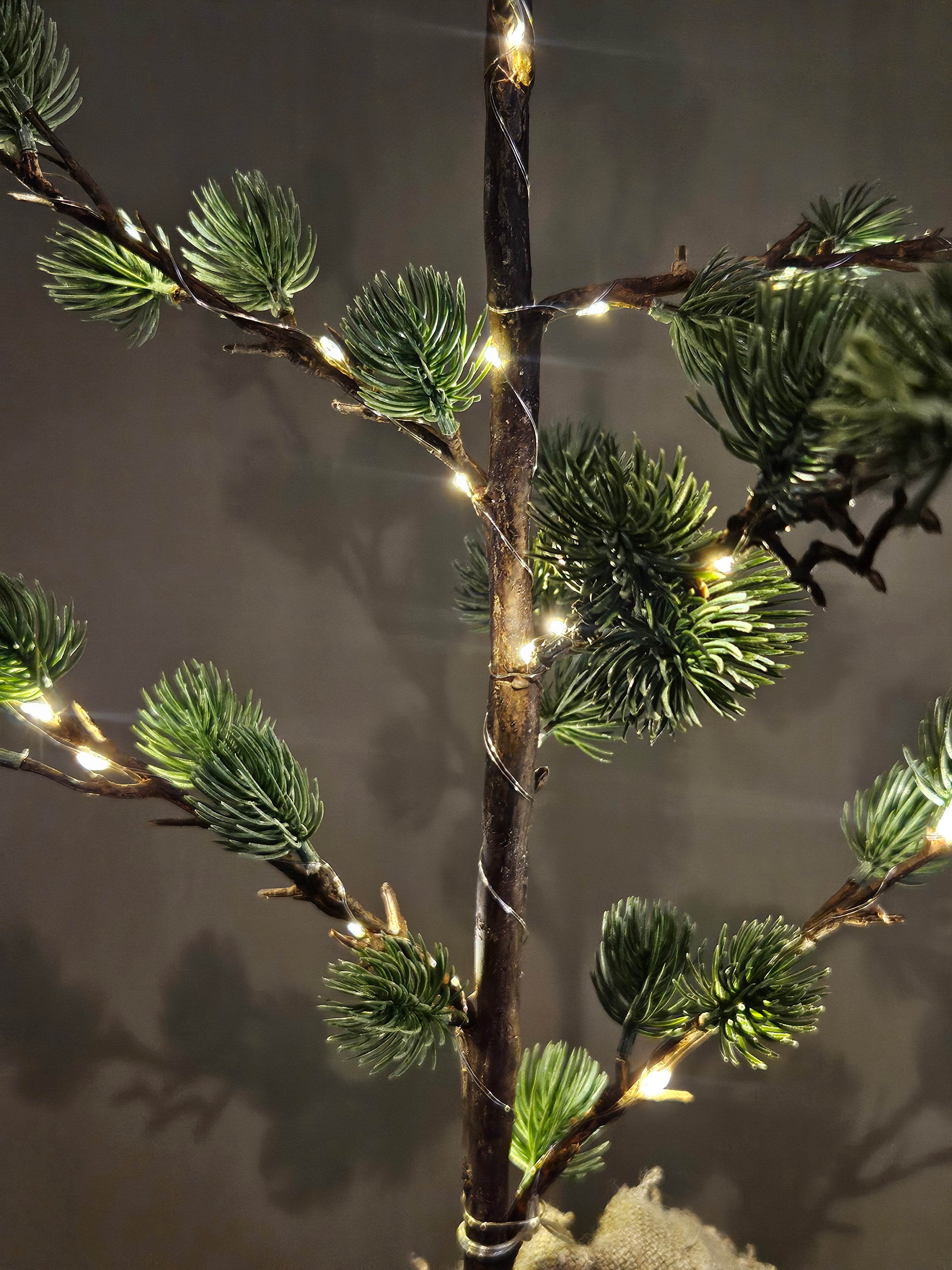 kunst larixboom met ledverlichting