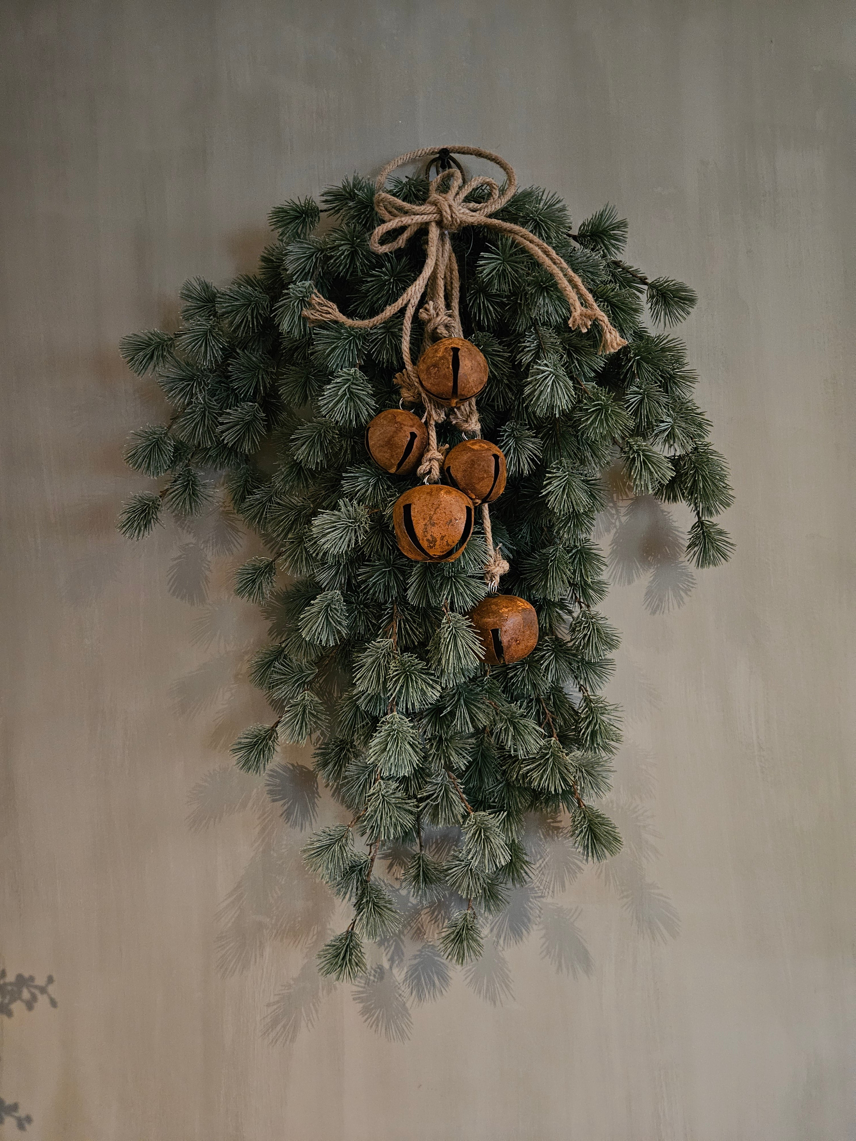 Kerstbellen aan touw