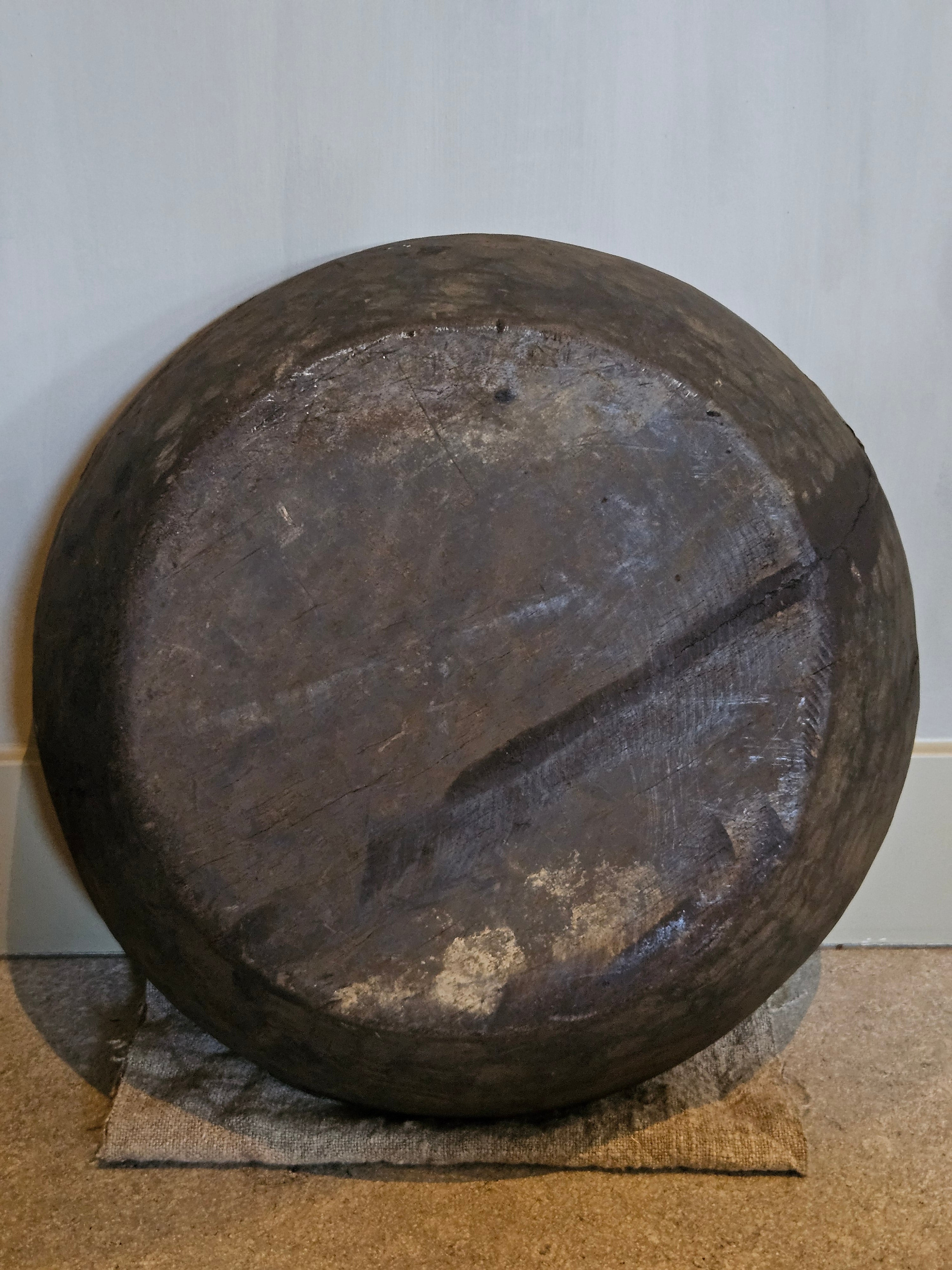 Rond houten schaal landelijk