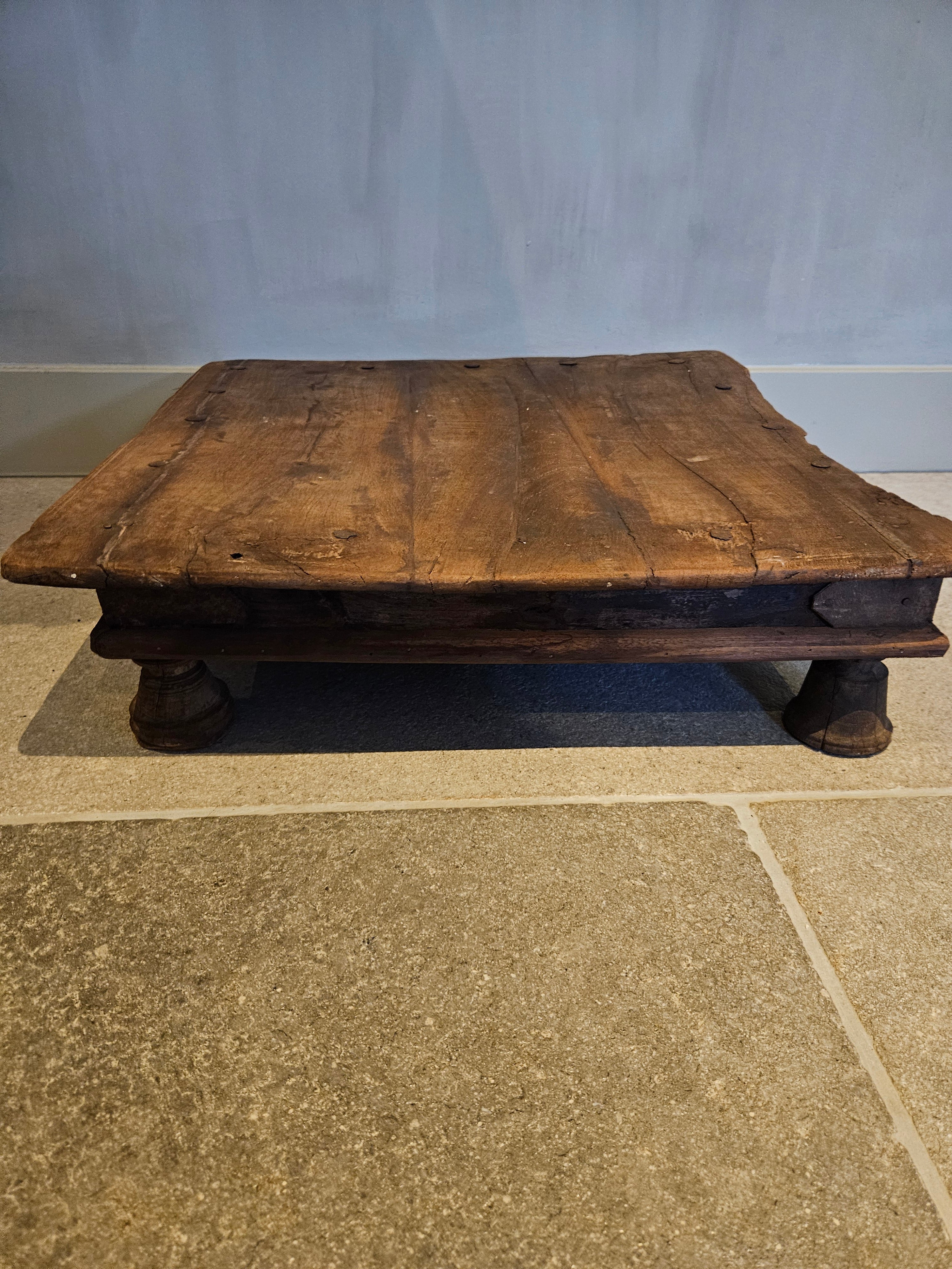 Houten Bajot tafel