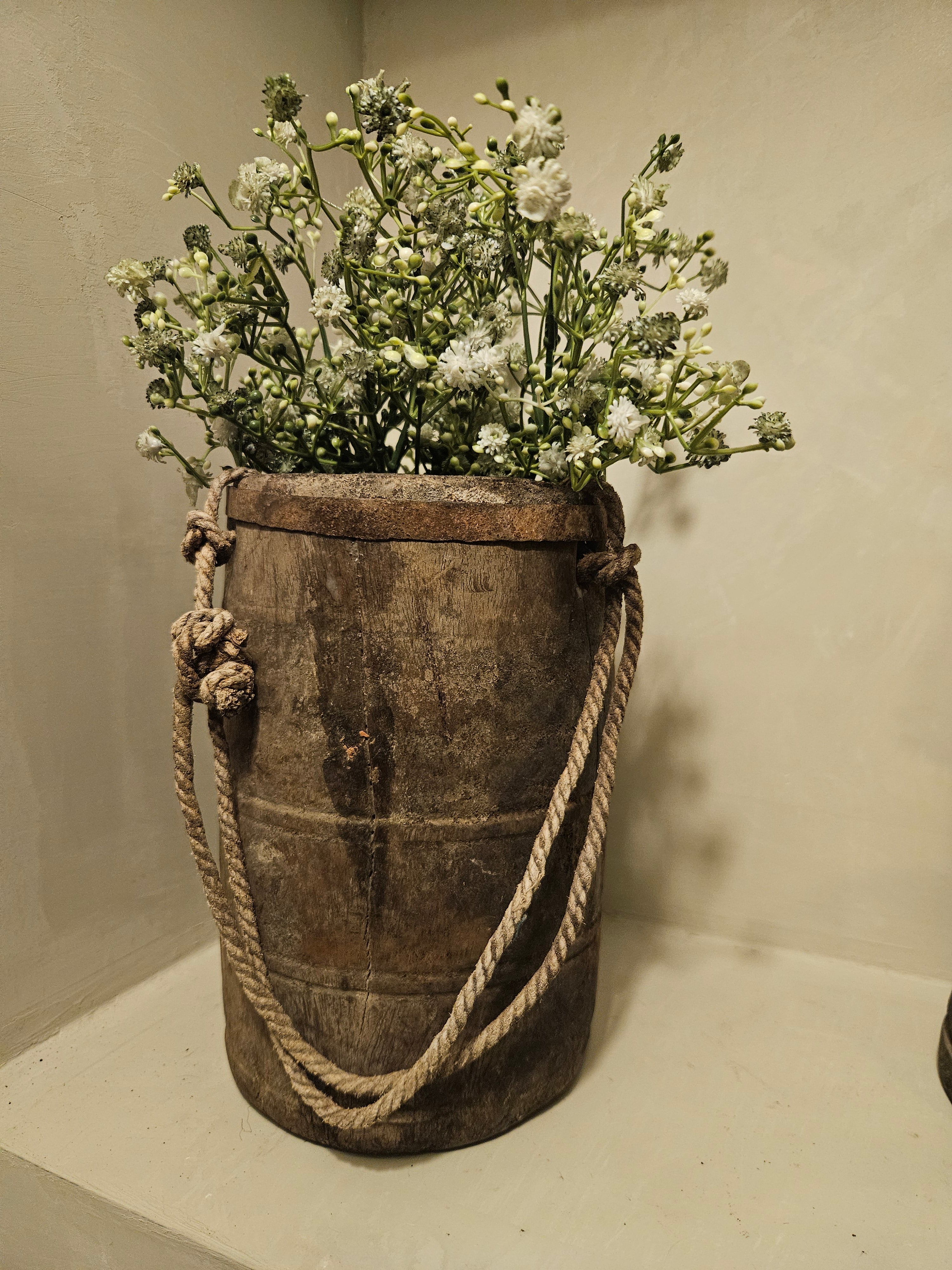 Nepalese pot met koord